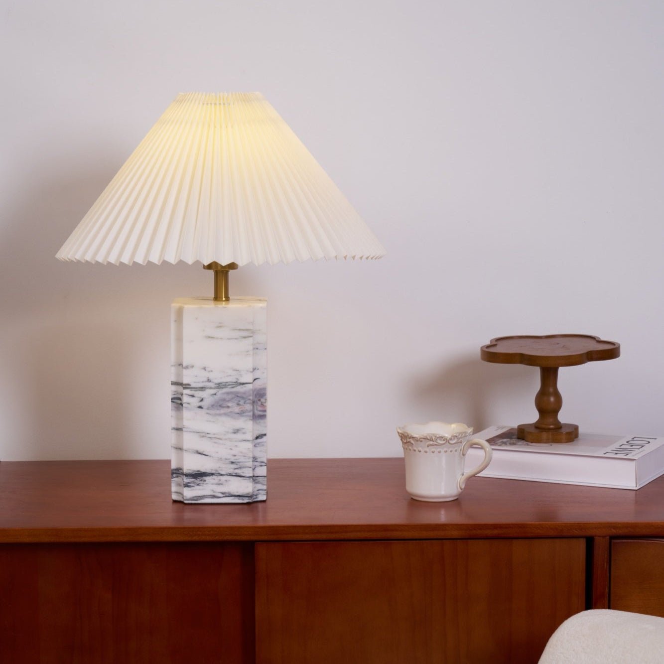 Lampe à poser moderne Devan en Blanc abat-jour et blanc marbre