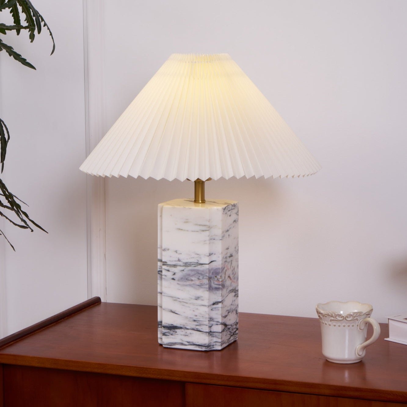 Lampe à poser moderne Devan en Blanc abat-jour et blanc marbre
