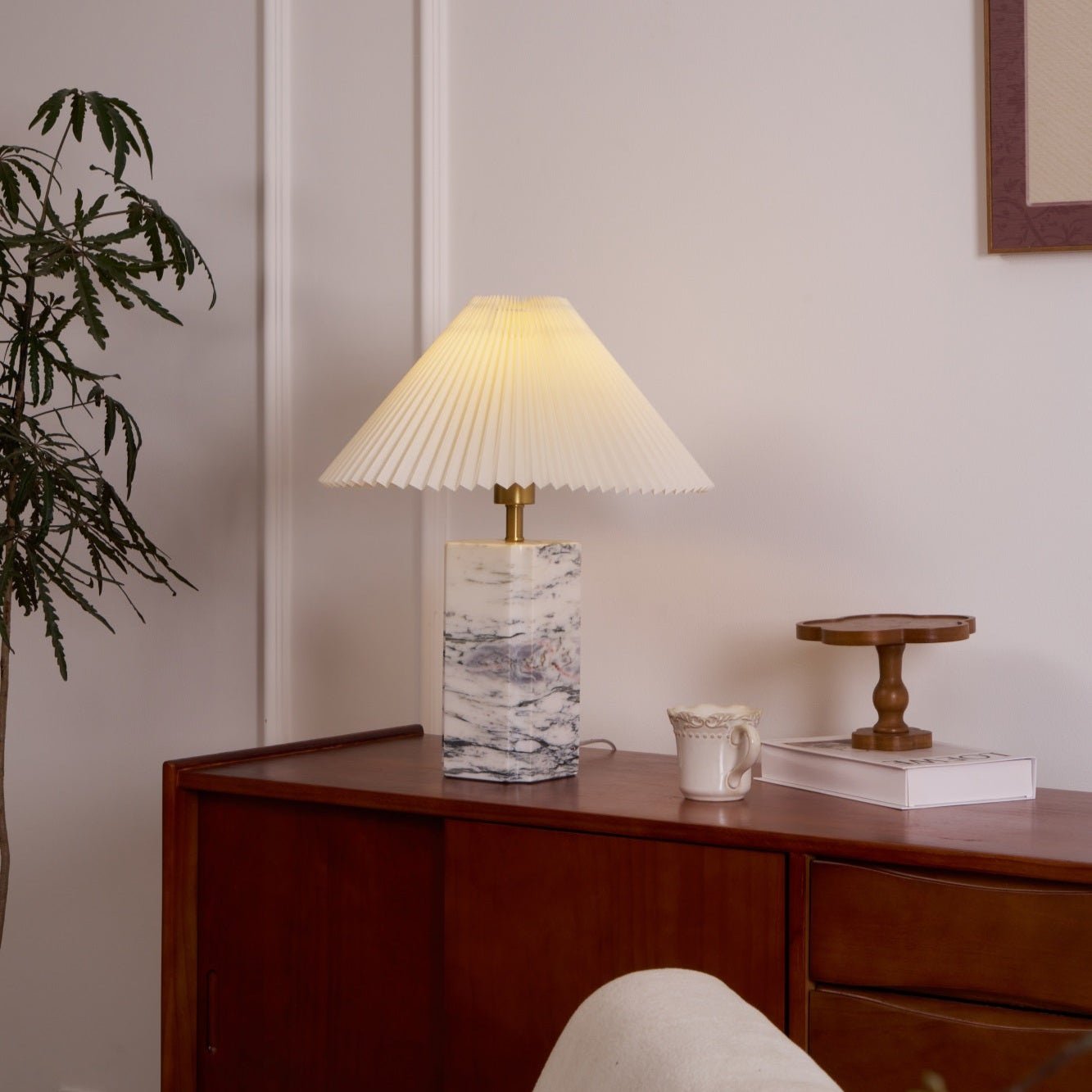 Lampe à poser moderne Devan en Blanc abat-jour et blanc marbre