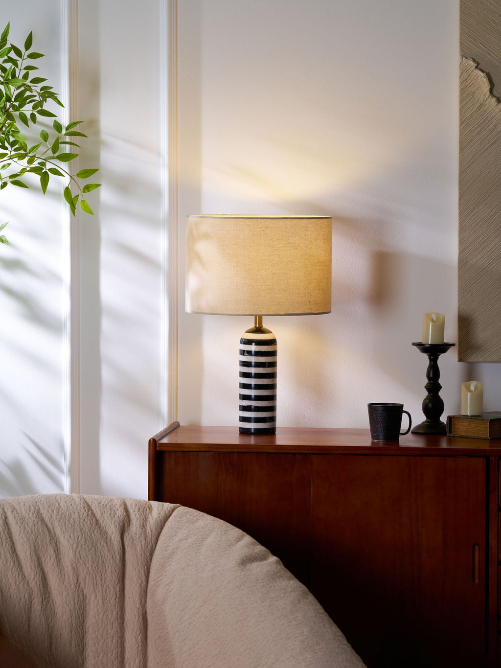 Lampe à poser moderne Gudvard en Marbre Noir et blanc