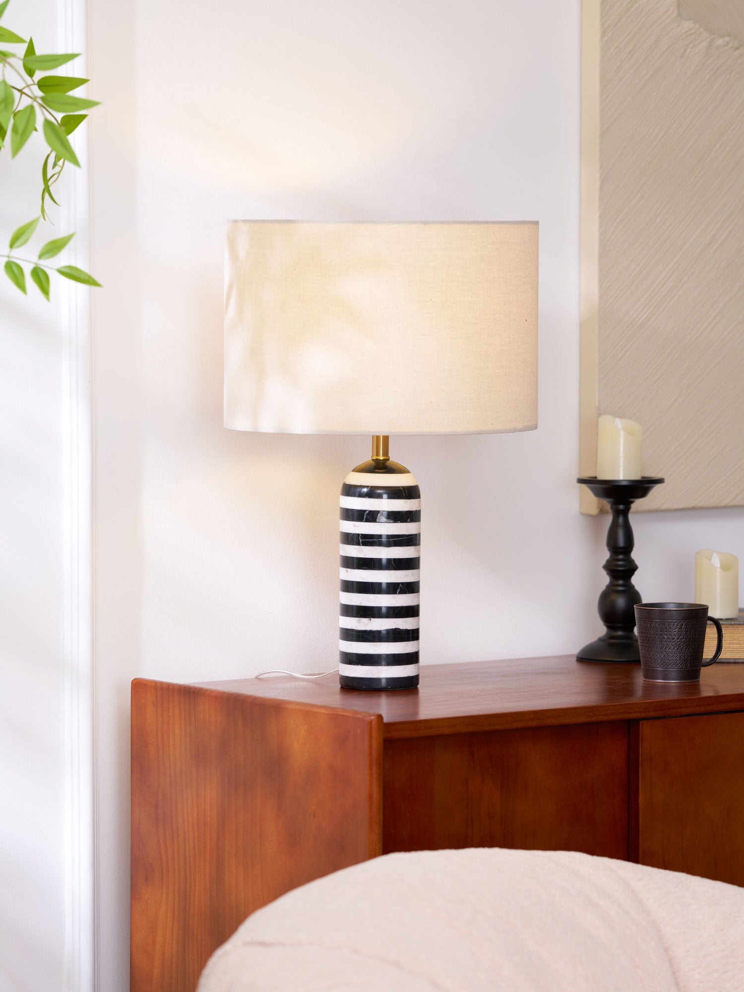 Lampe à poser moderne Gudvard en Marbre Noir et blanc