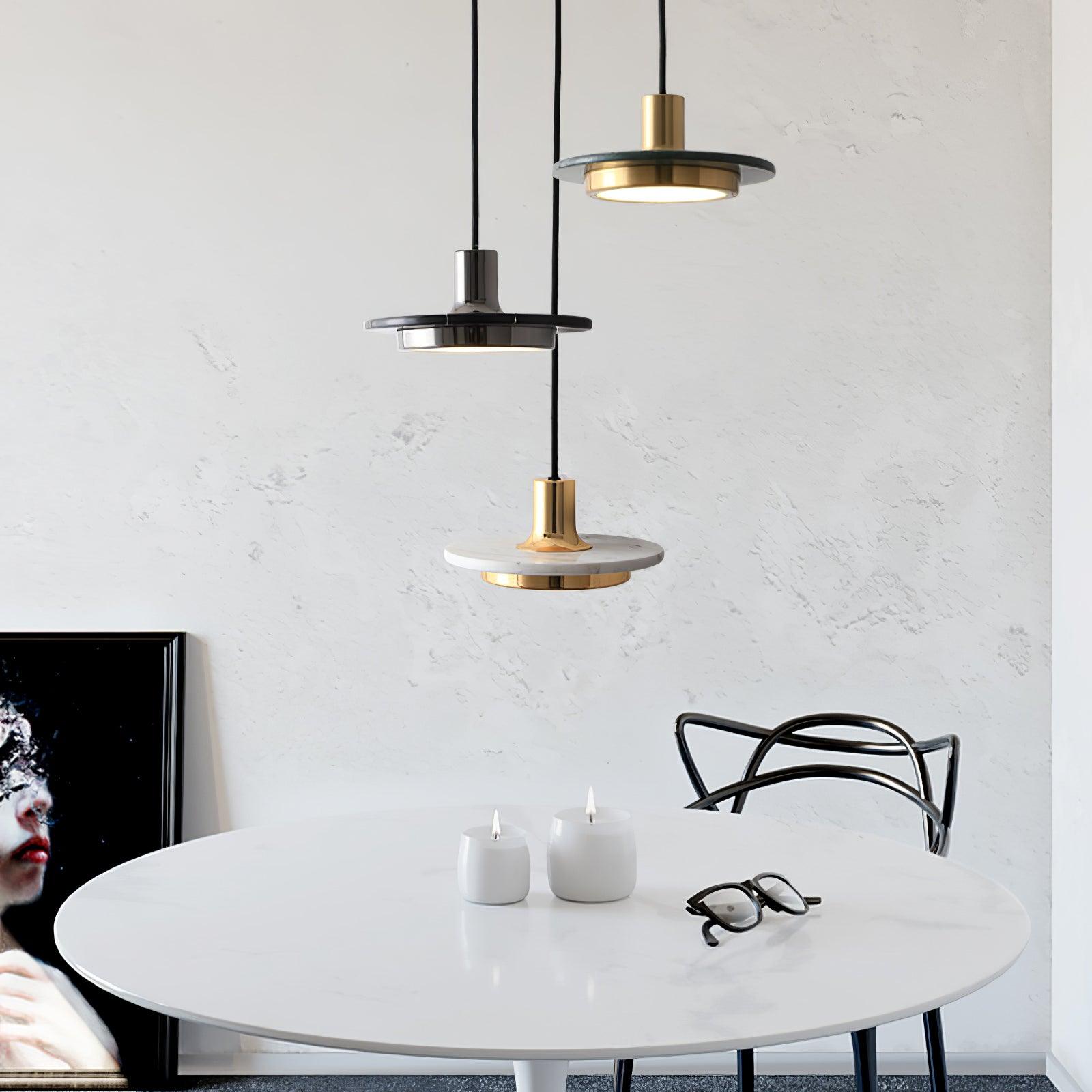 Suspension moderne Ashby en Or et blanc marbre