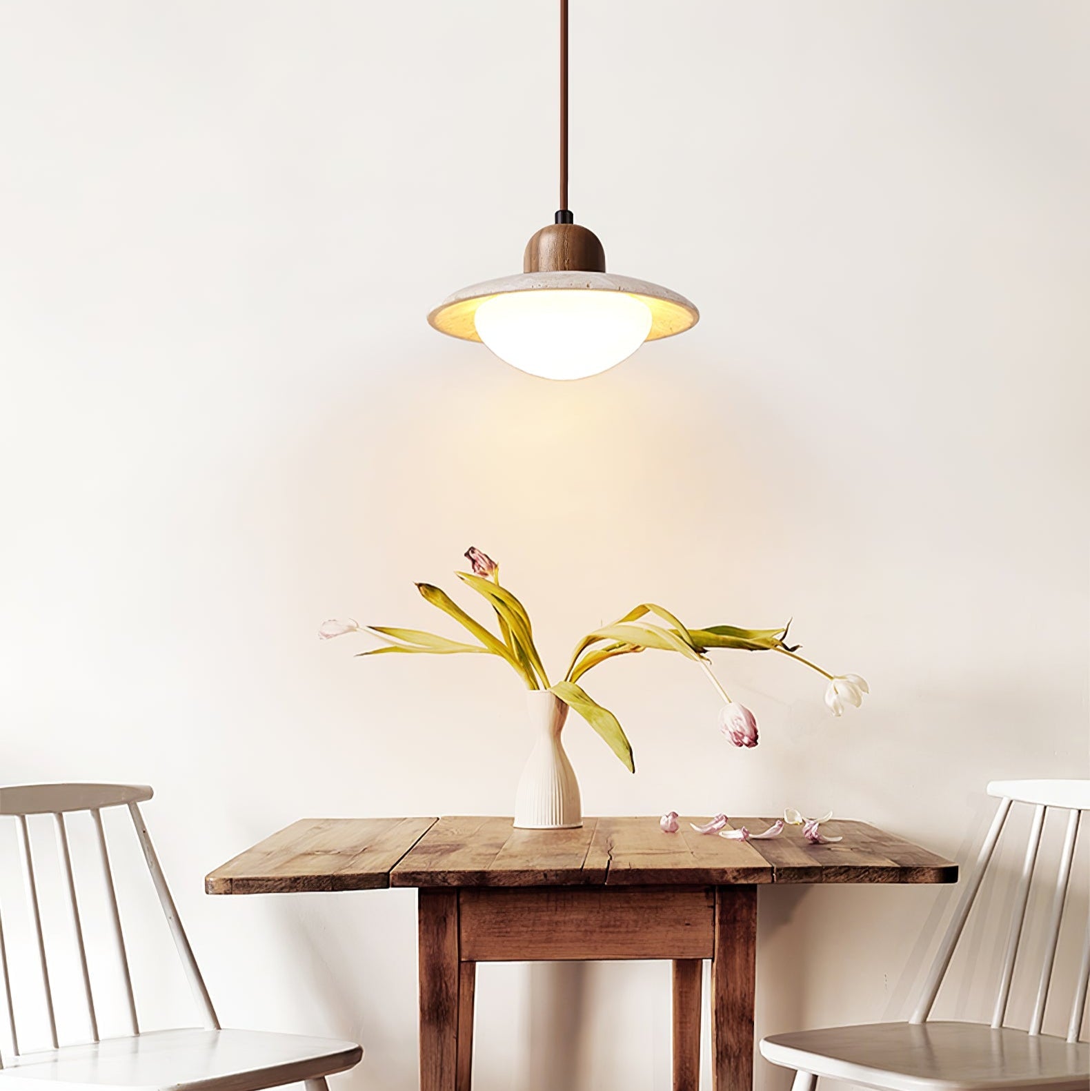 Suspension moderne Fritz en Bois et travertin jaune