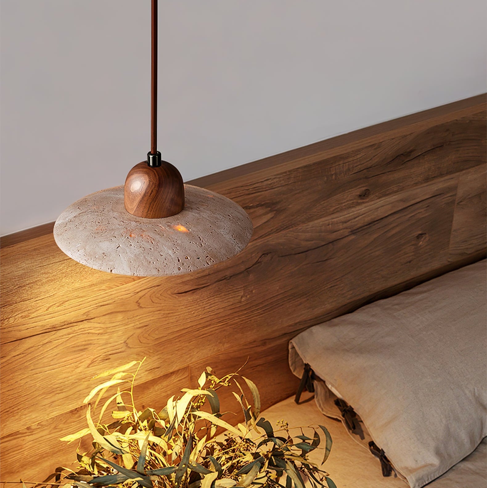 Suspension moderne Fritz en Bois et travertin jaune