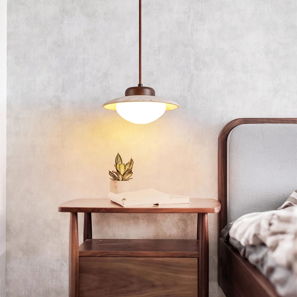 Suspension moderne Fritz en Noyer bois et travertin jaune
