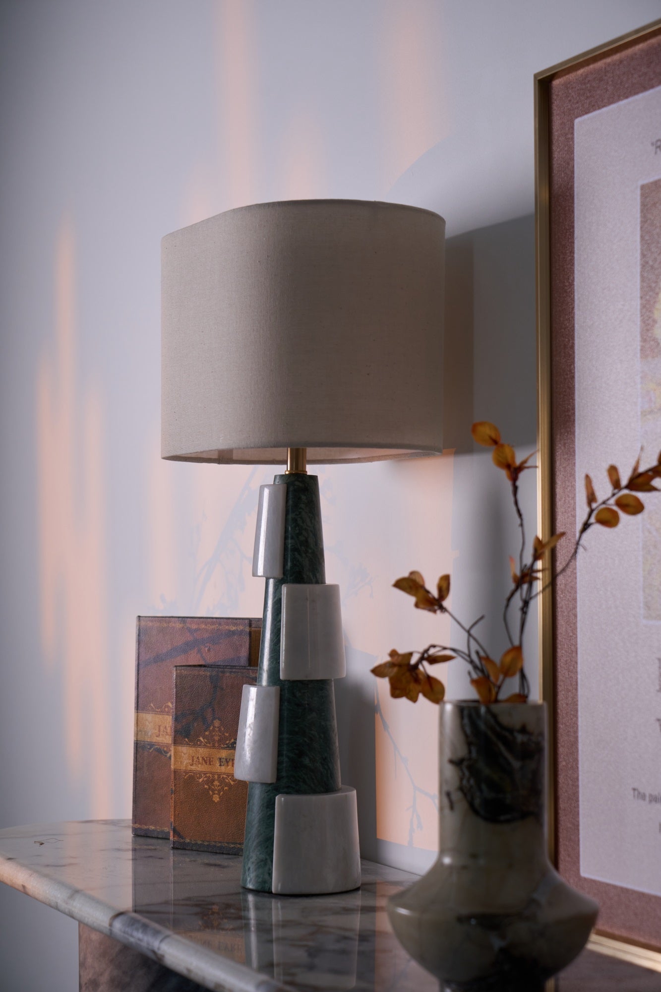 Lampe à poser moderne Dadi en Marbre Vert et blanc