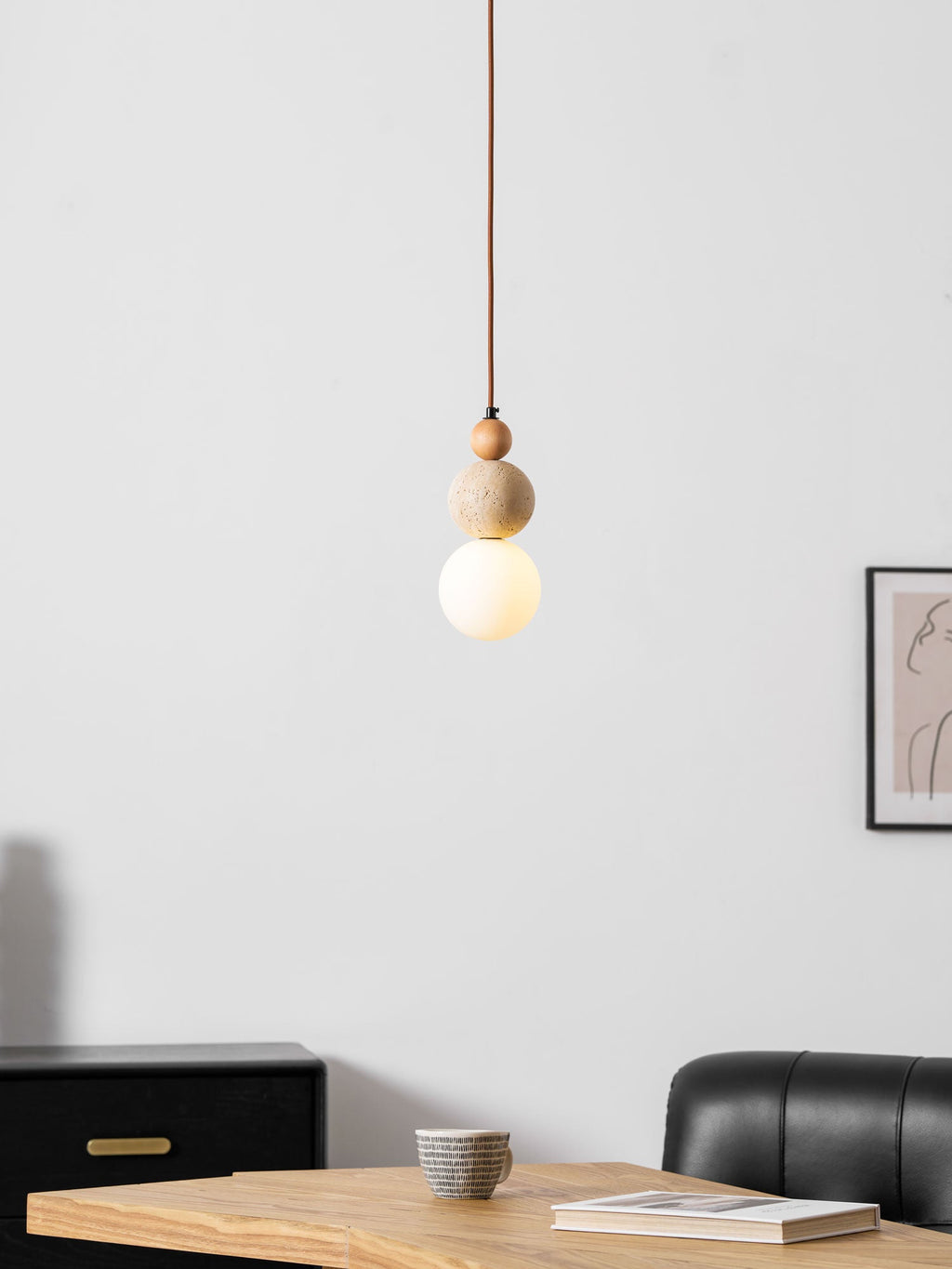 Suspension moderne Brook en Noyer et travertin jaune