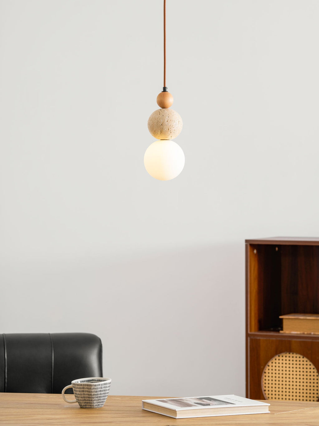 Suspension moderne Brook en Bois et travertin jaune