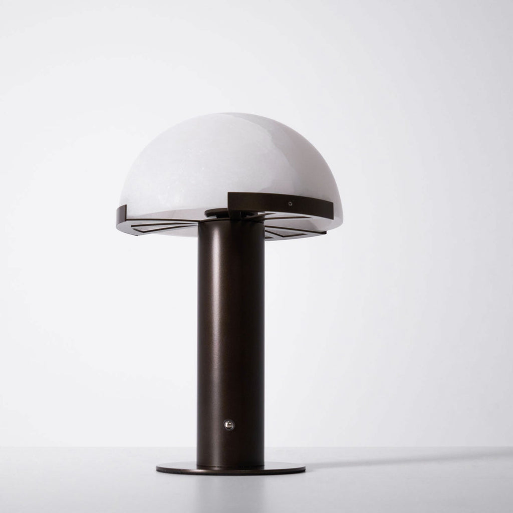 Lampe à poser moderne Grettir en Noir et albâtre blanc