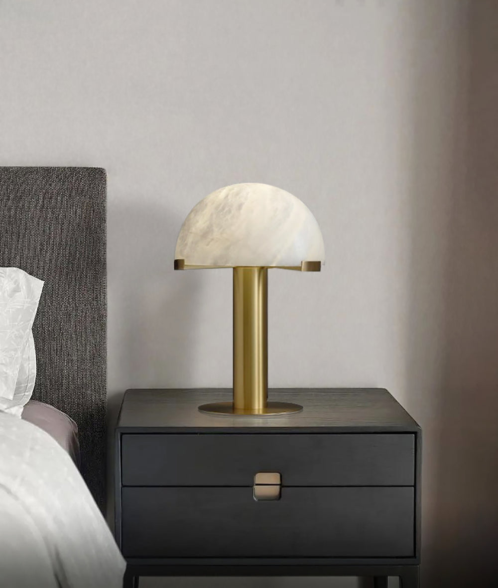 Lampe à poser moderne Grettir en Or et albâtre blanc