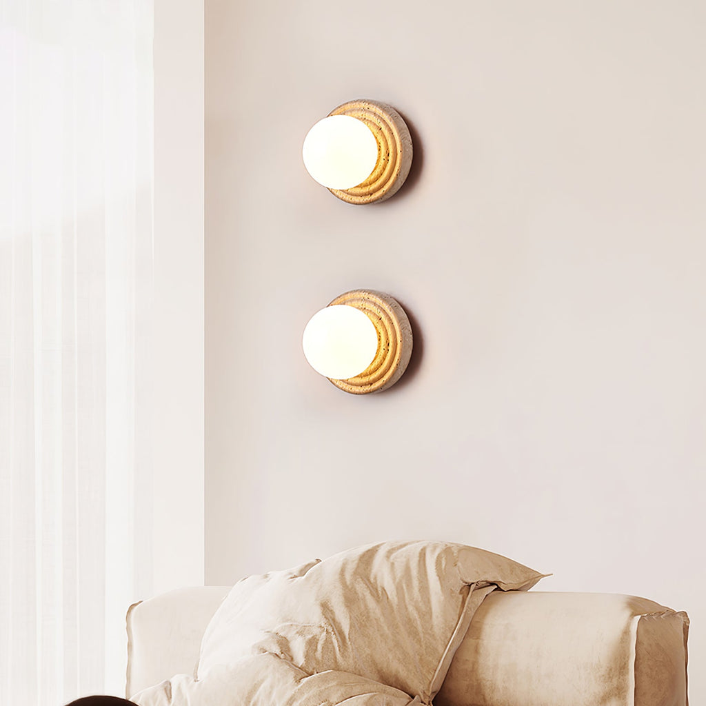 Applique murale moderne Gjermund en Travertin jaune et blanc