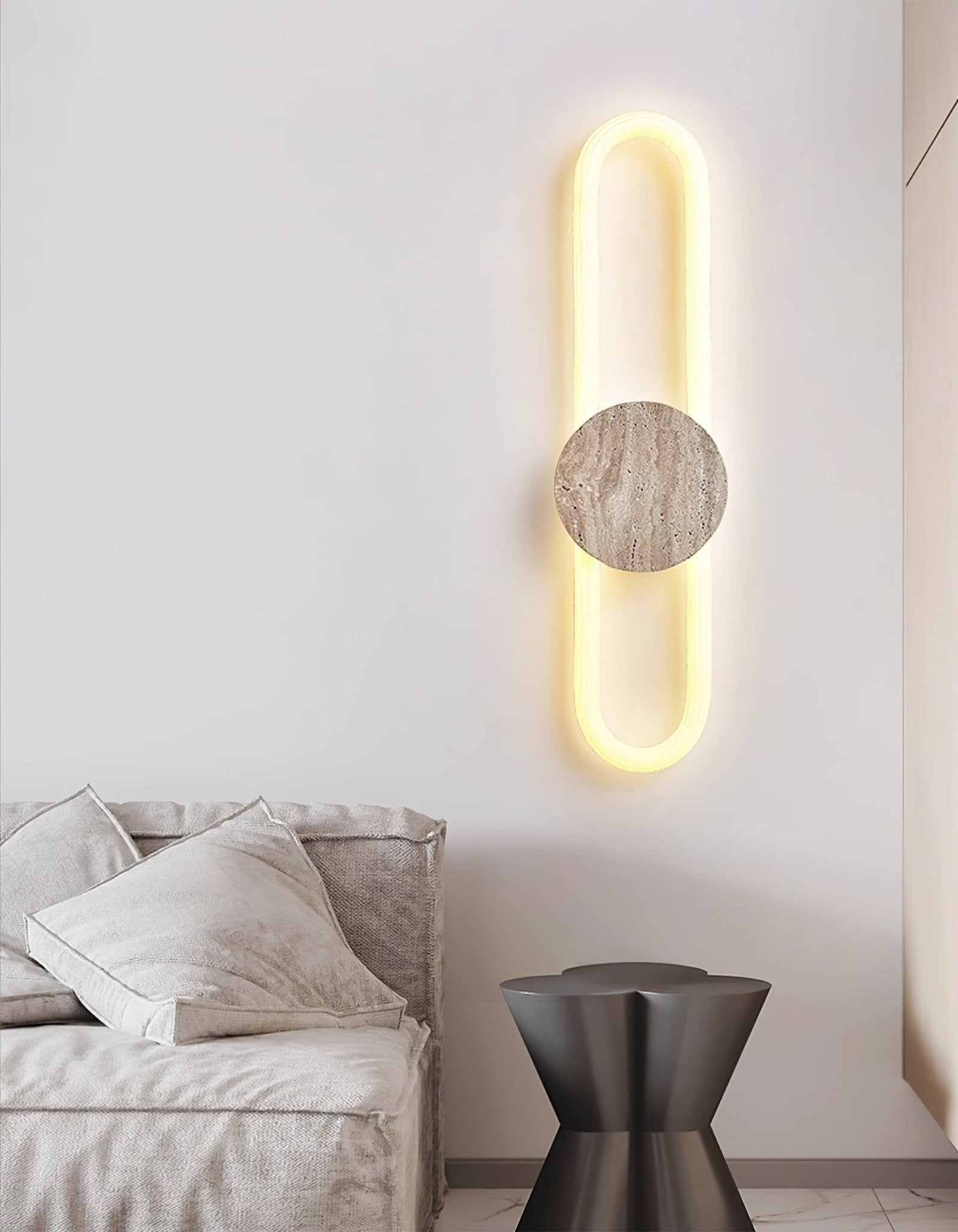 Applique murale moderne Ryen en Travertin jaune et blanc