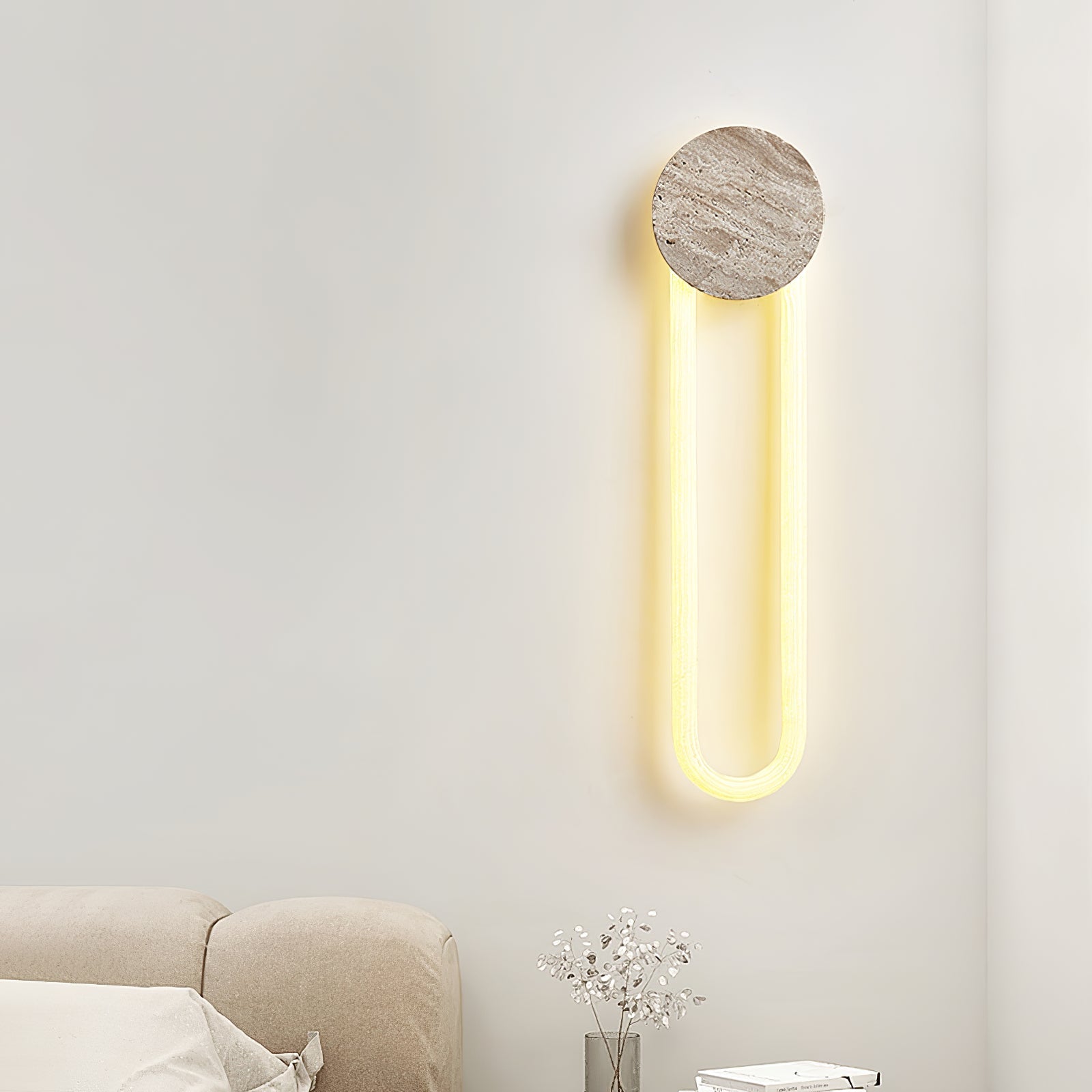 Applique murale moderne Ryen en Travertin jaune et blanc