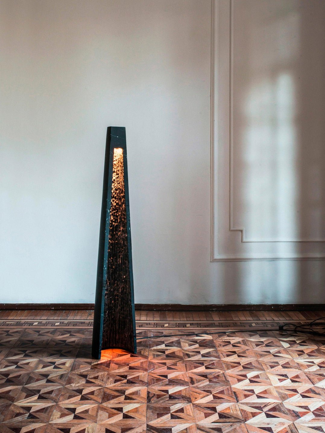 Lampadaire moderne Akseli en Noir marbre