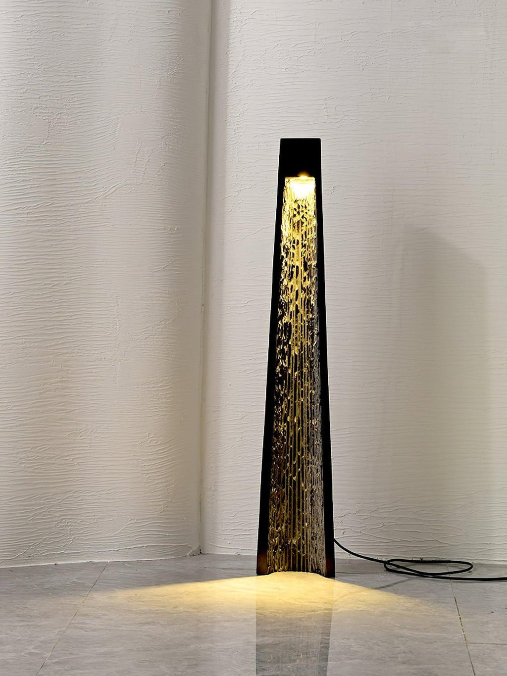 Lampadaire moderne Akseli en Noir marbre