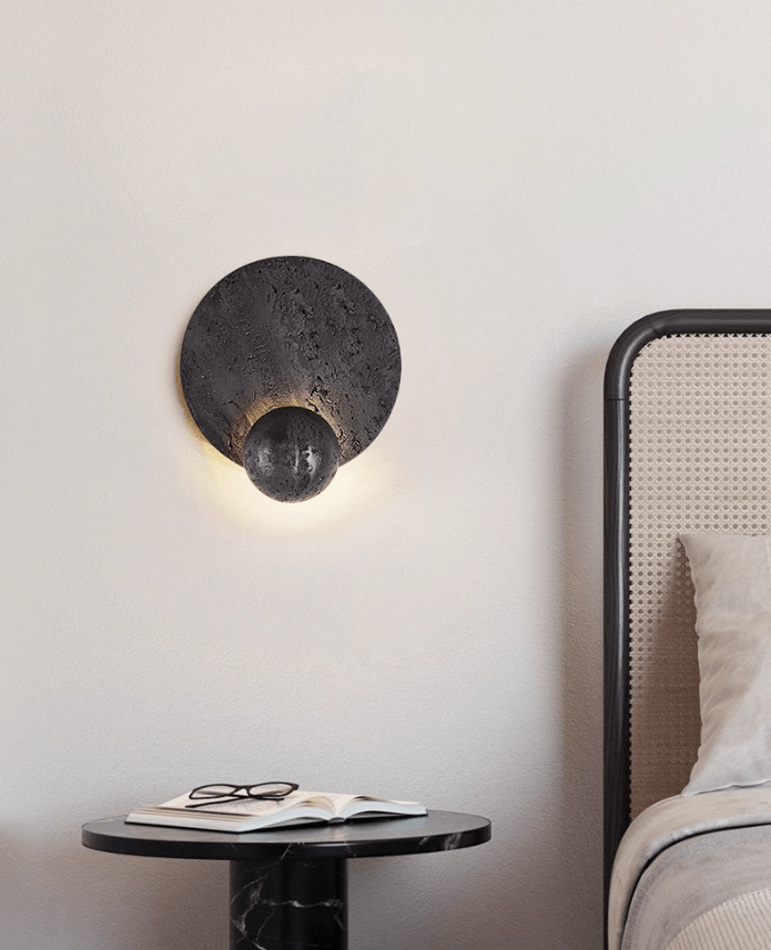 Applique murale moderne Arvid en Noir travertin