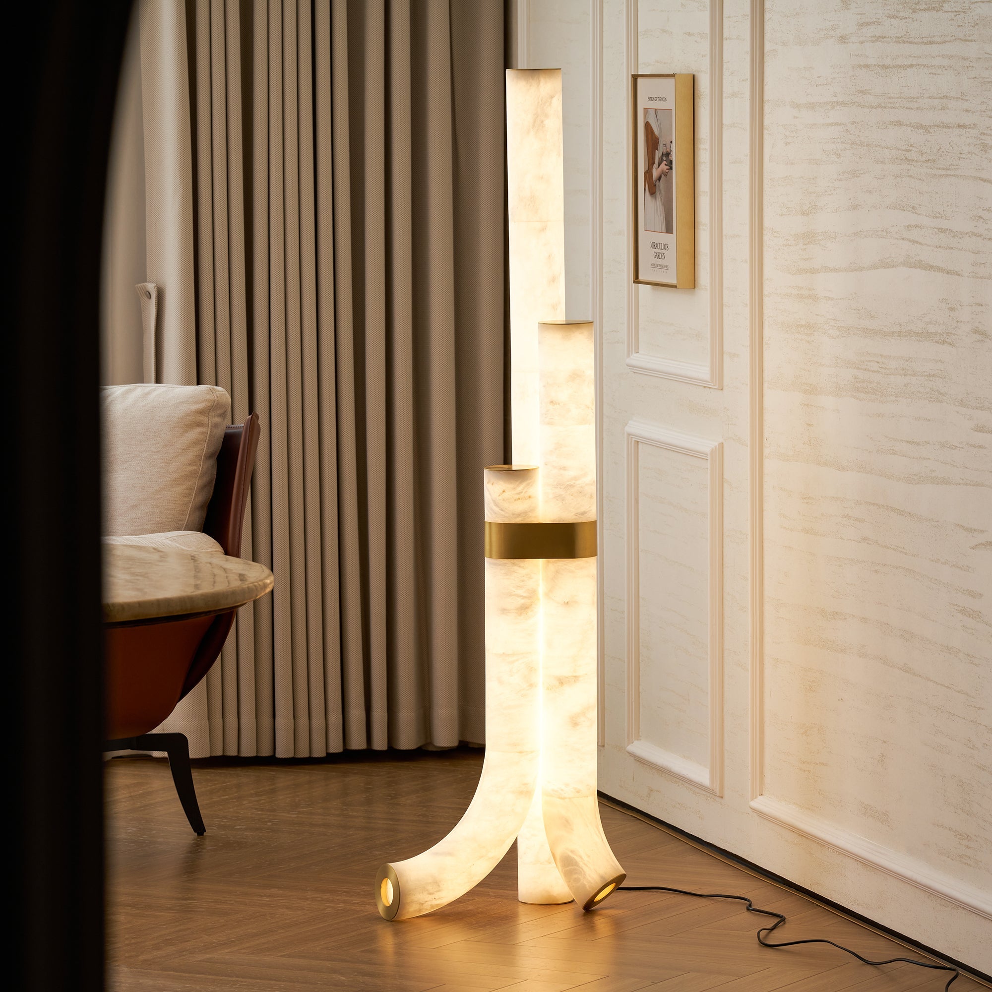Lampadaire moderne Askild en Albâtre