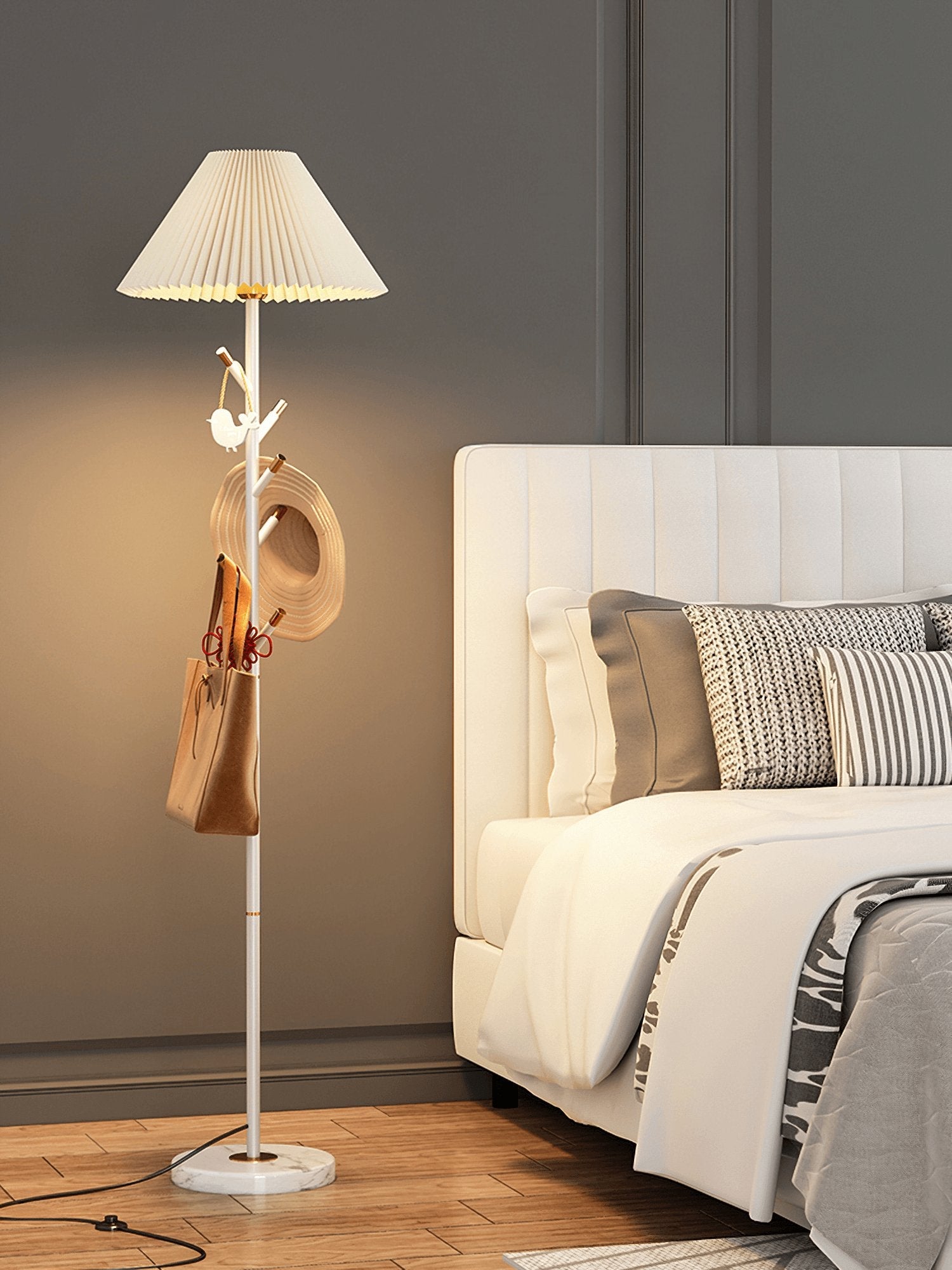 Lampadaire moderne Stav en Marbre Doré