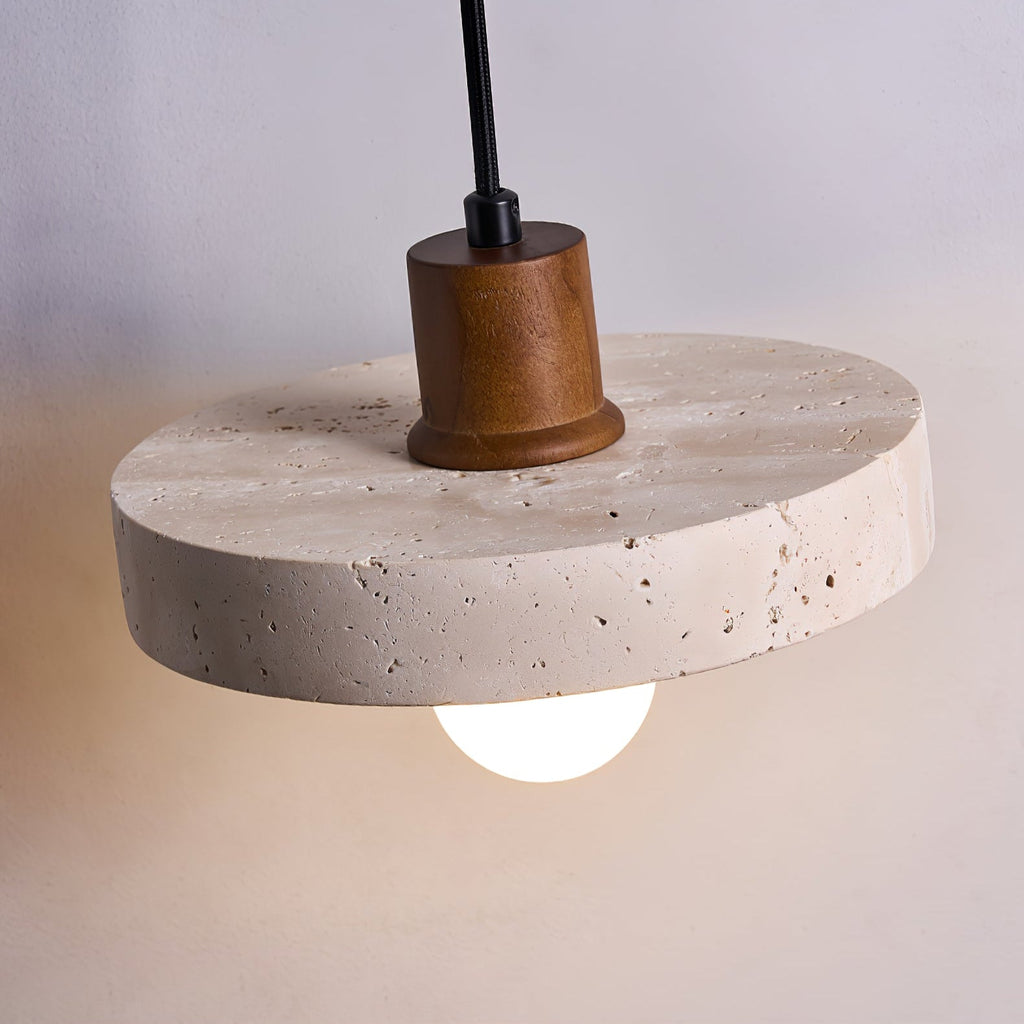 Suspension moderne Archie en Travertin jaune