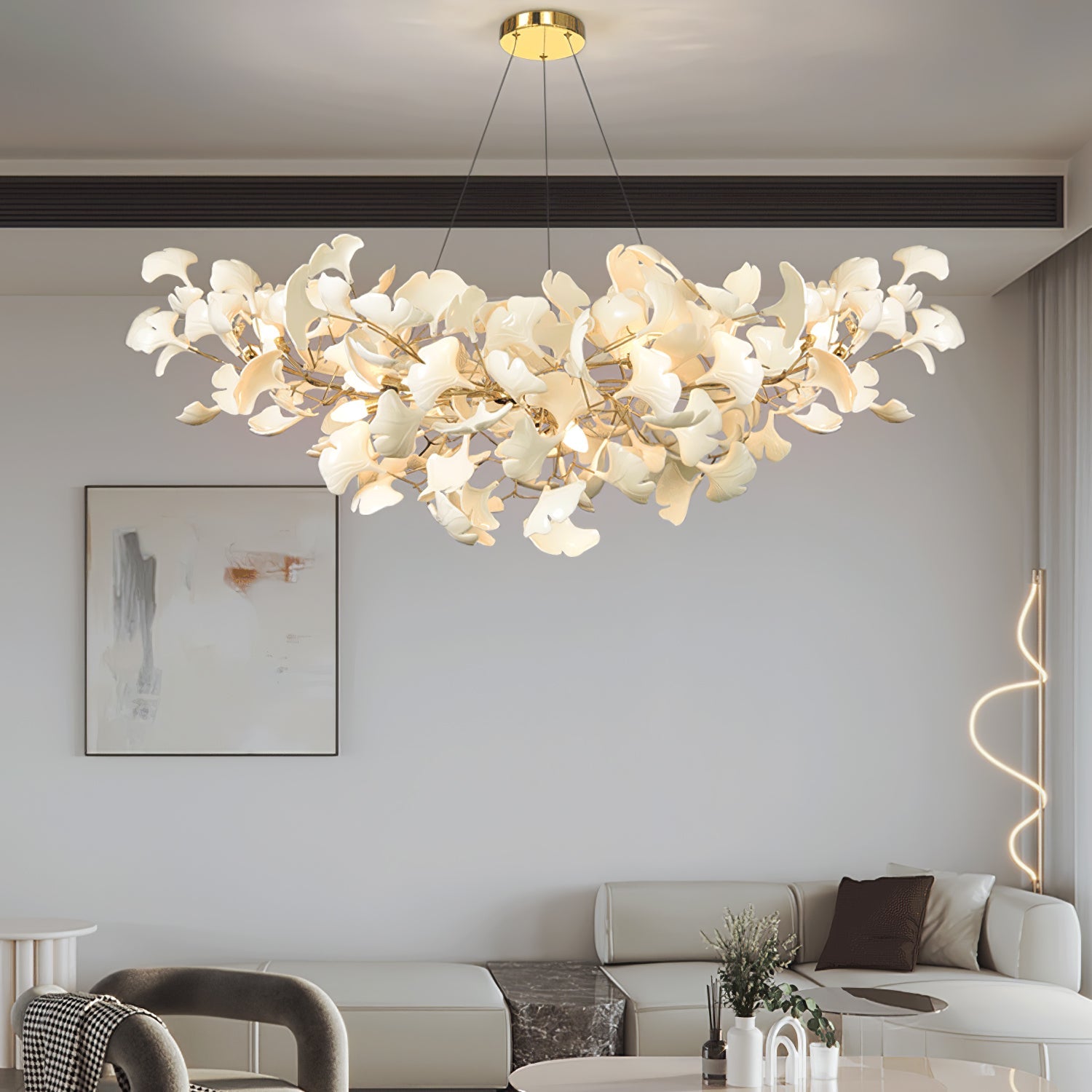 Lustre moderne Heimir en Métal Doré corps et blanc feuilles