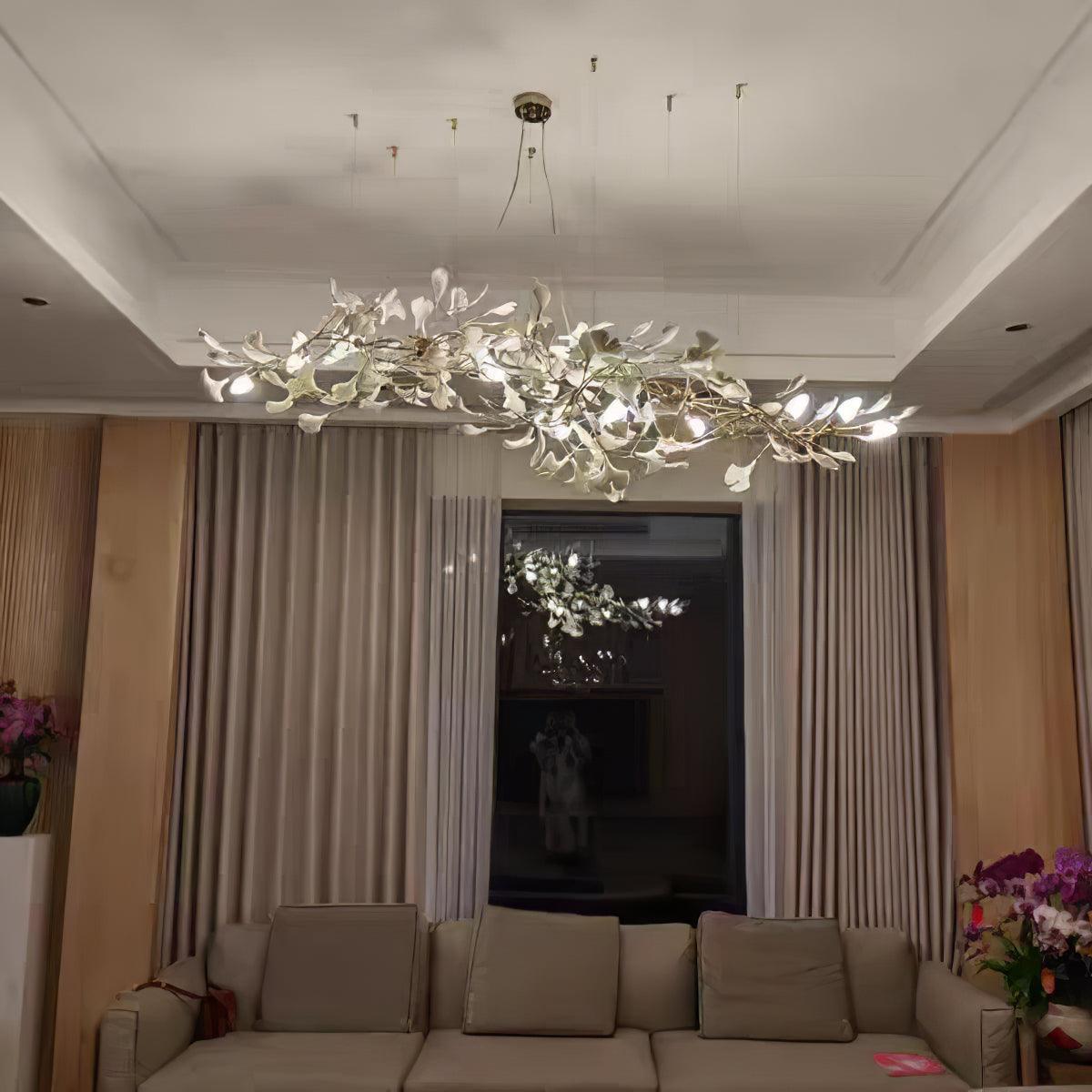 Lustre moderne Heimir en Métal Doré corps et blanc feuilles