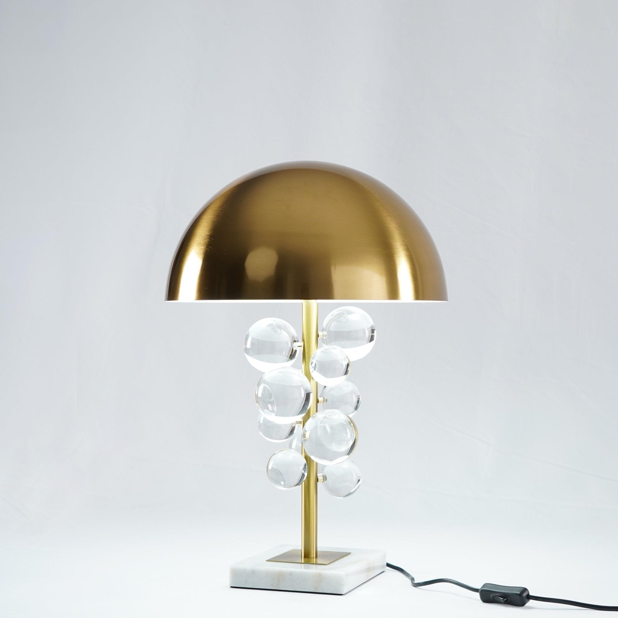 Lampe à poser moderne Nori en Marbre Doré et transparent