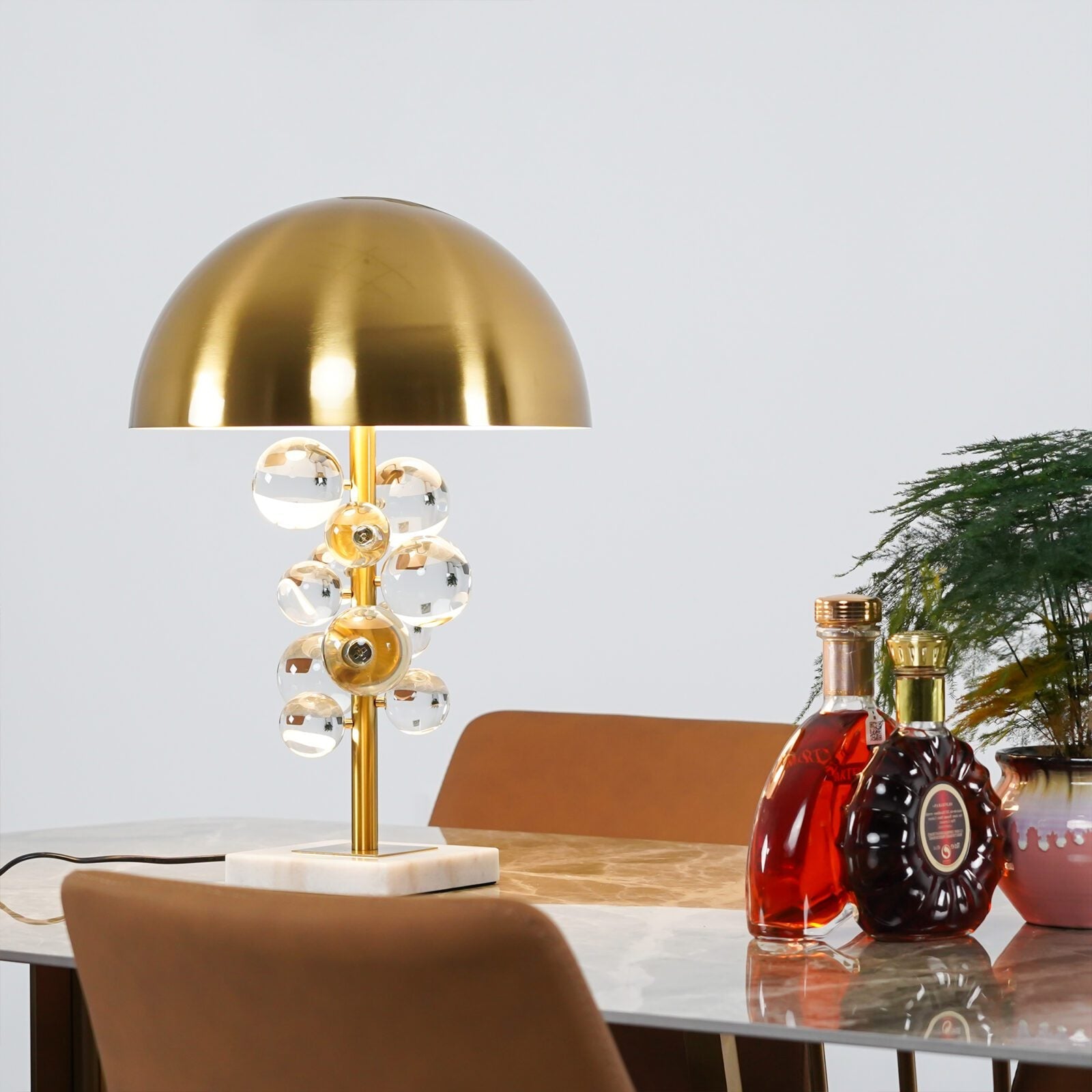 Lampe à poser moderne Nori en Marbre Doré et transparent