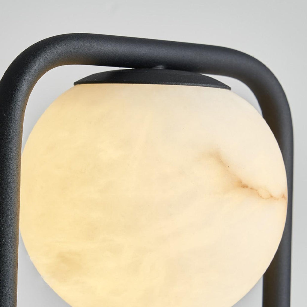 Lampe à poser moderne Walker en Noir et albâtre blanc