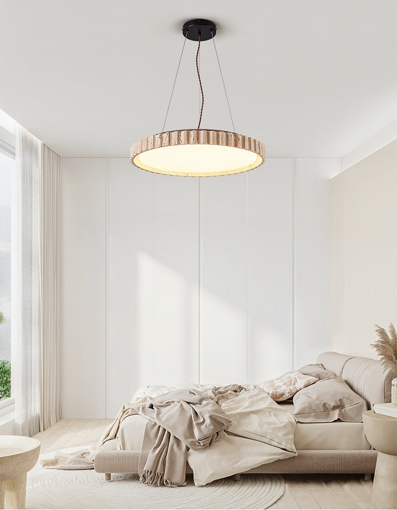 Suspension moderne Marsden en Travertin jaune et blanc