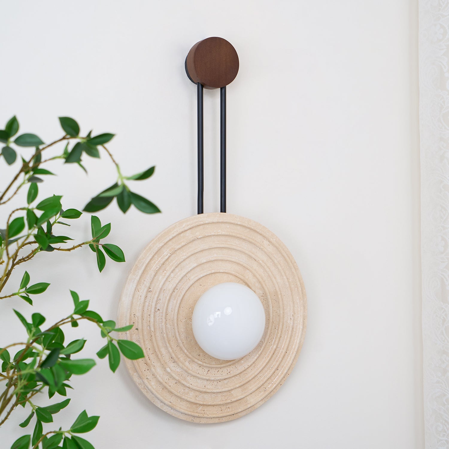Applique murale moderne Crosby en Travertin Bois et beige