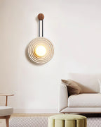 Applique murale moderne Crosby en Travertin Foncé noyer et beige