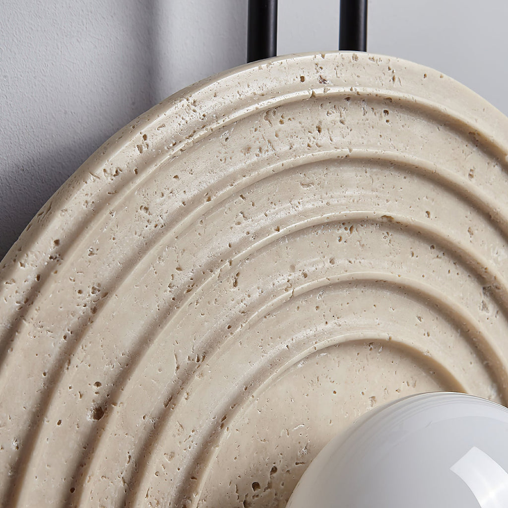 Applique murale moderne Crosby en Travertin Foncé noyer et beige