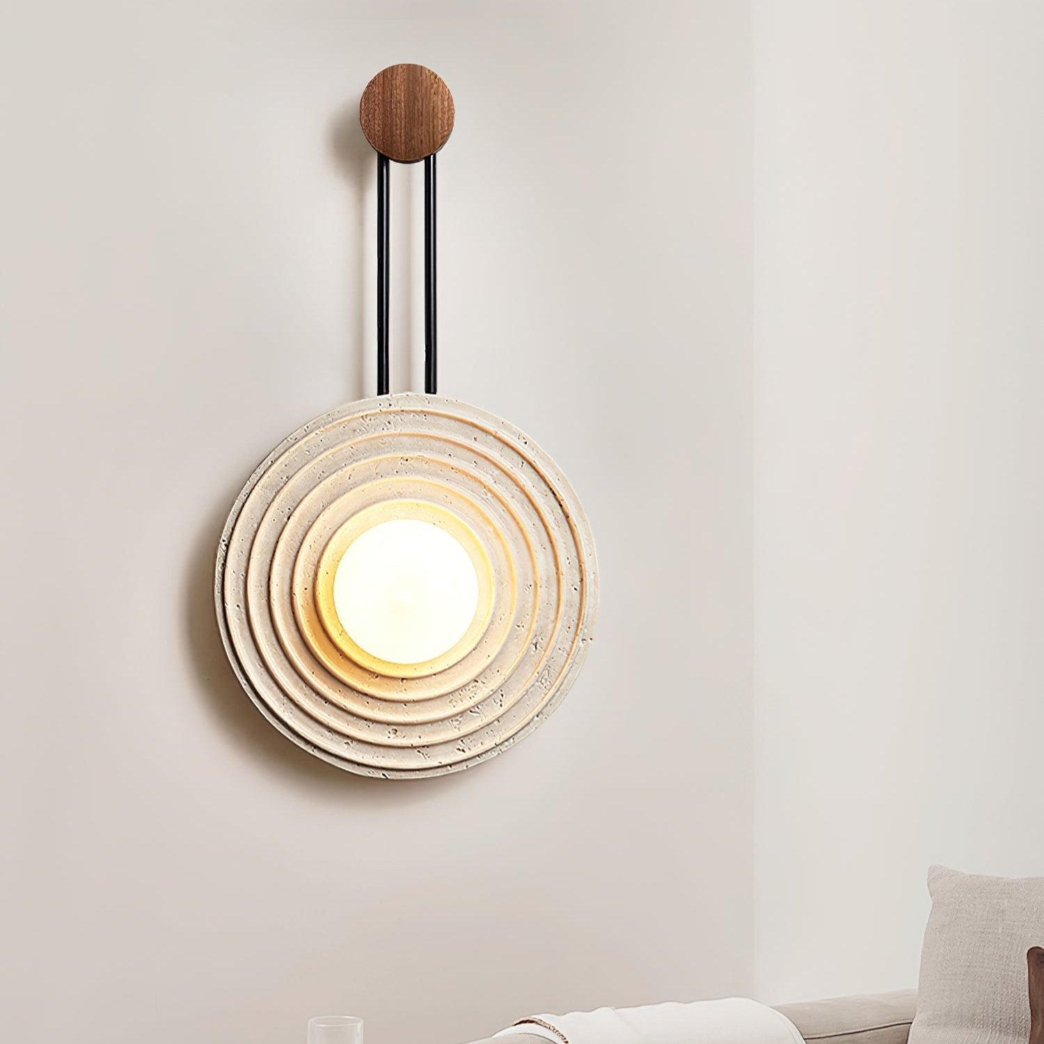 Applique murale moderne Crosby en Travertin Bois et beige