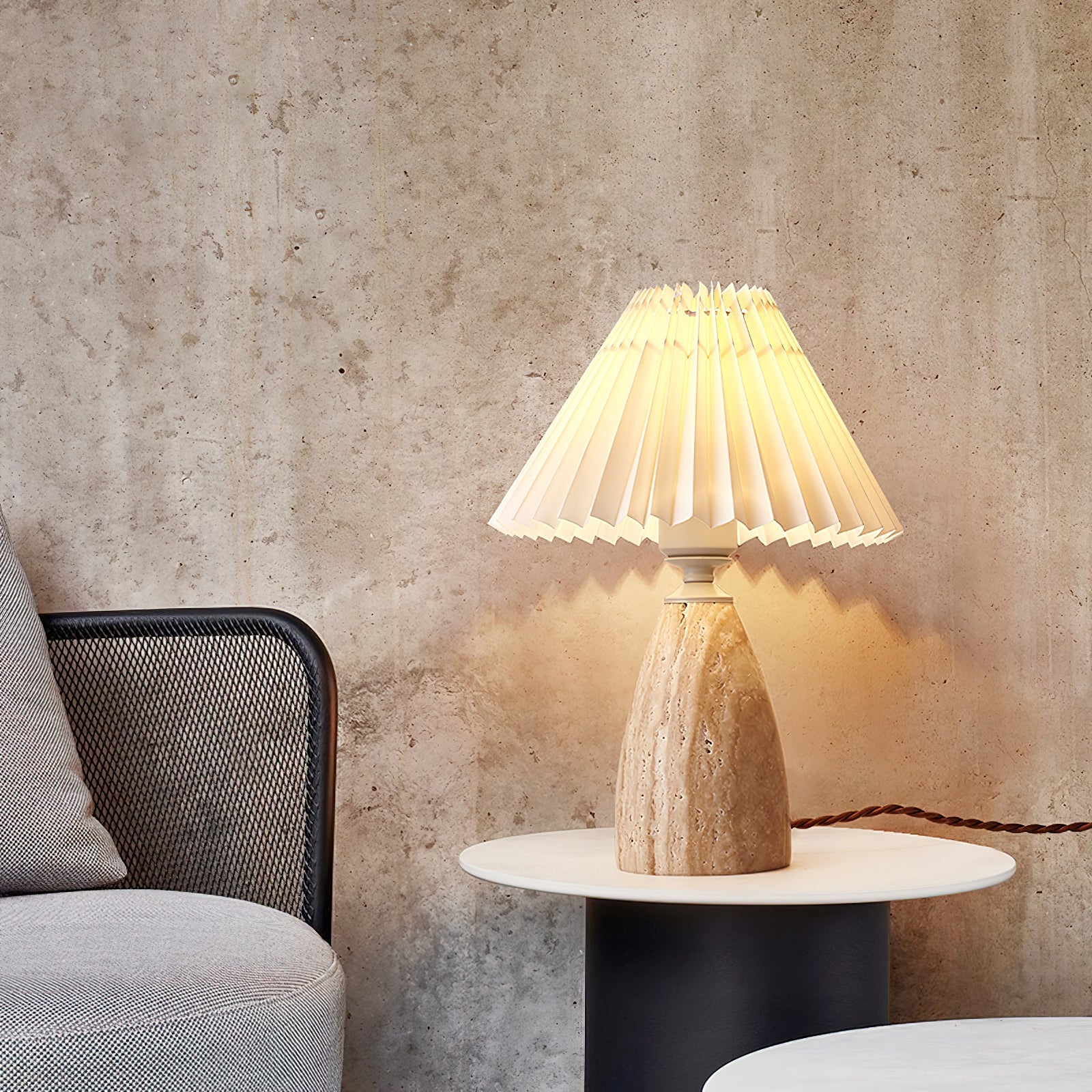 Lampe à poser moderne Lark en Travertin jaune et blanc