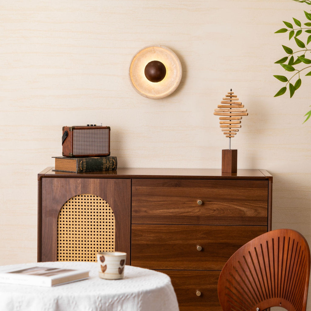 Applique murale moderne Radley en Noyer et travertin jaune