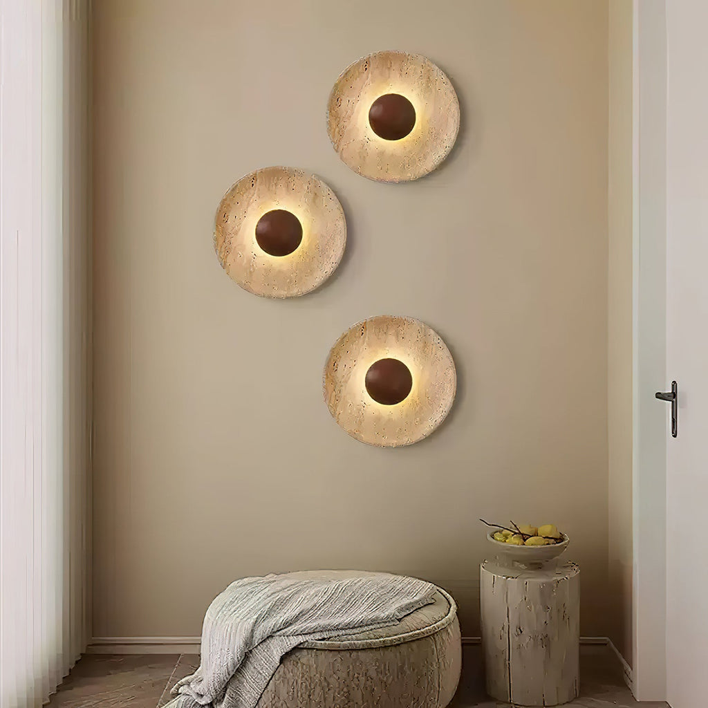 Applique murale moderne Radley en Noyer et travertin jaune