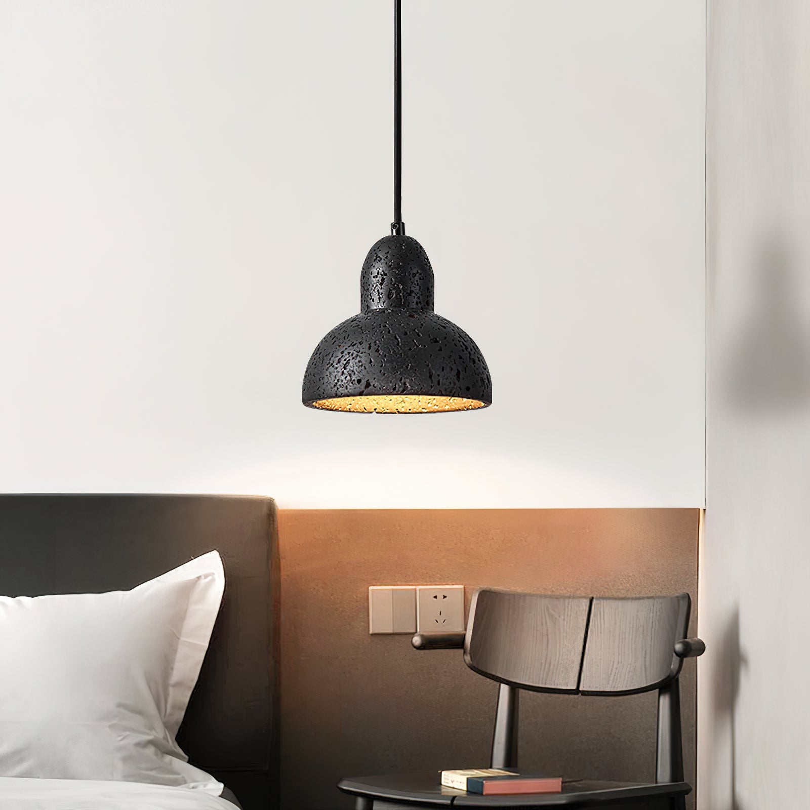 Suspension moderne Erland en Noir travertin