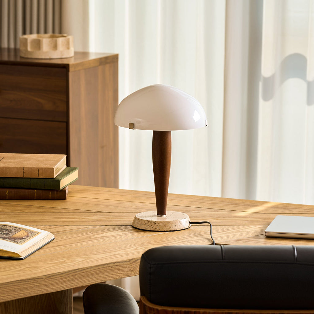 Lampe à poser moderne Magnar en Marbre Foncé noyer et blanc