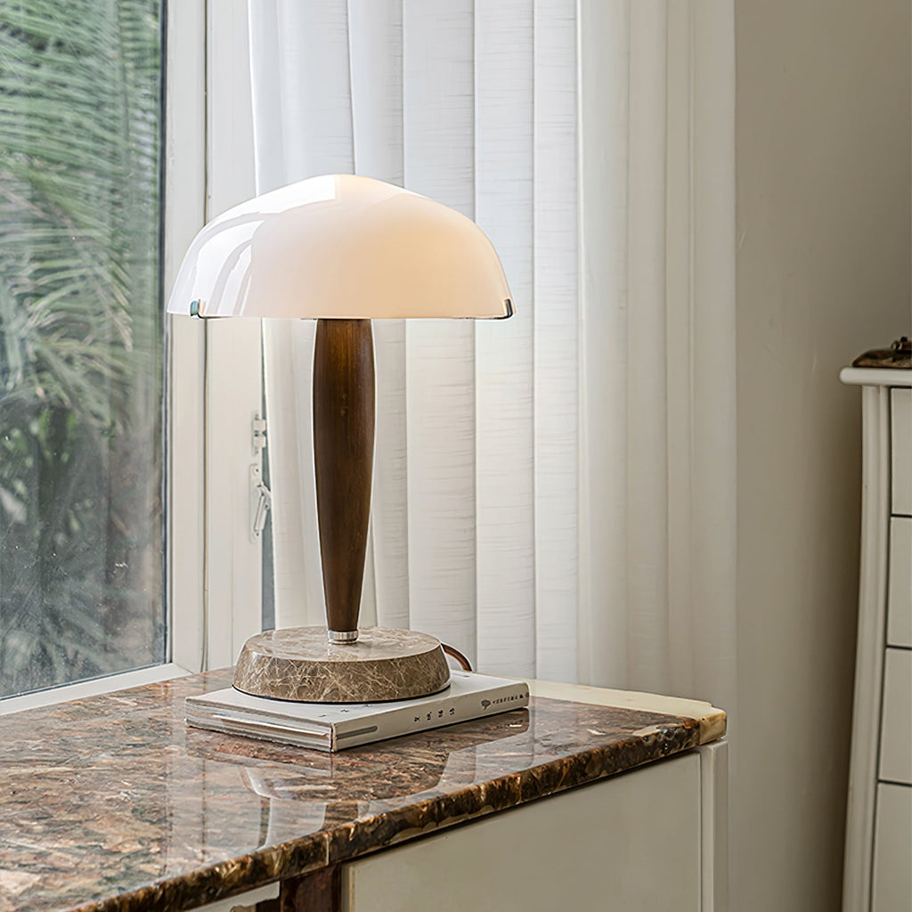 Lampe à poser moderne Magnar en Marbre Foncé noyer et blanc