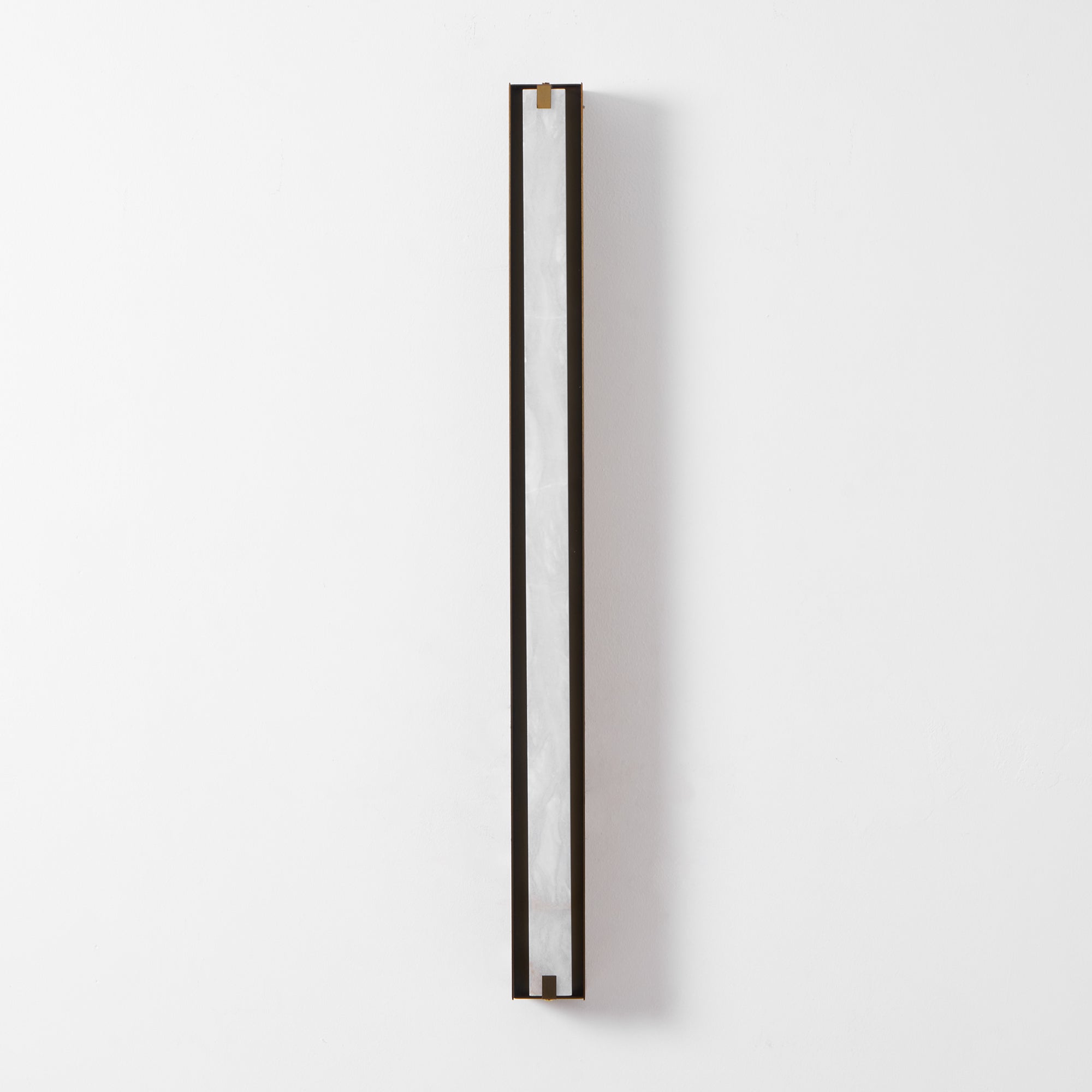 Applique murale moderne Solvi en Albâtre Bronze et blanc