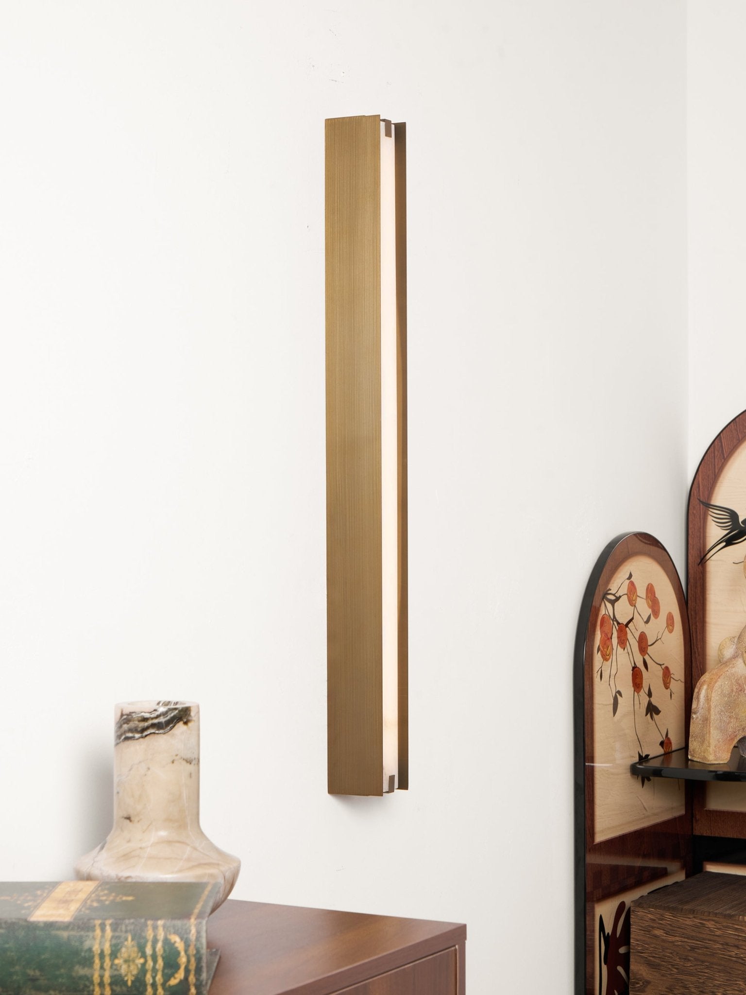 Applique murale moderne Solvi en Albâtre Bronze et blanc