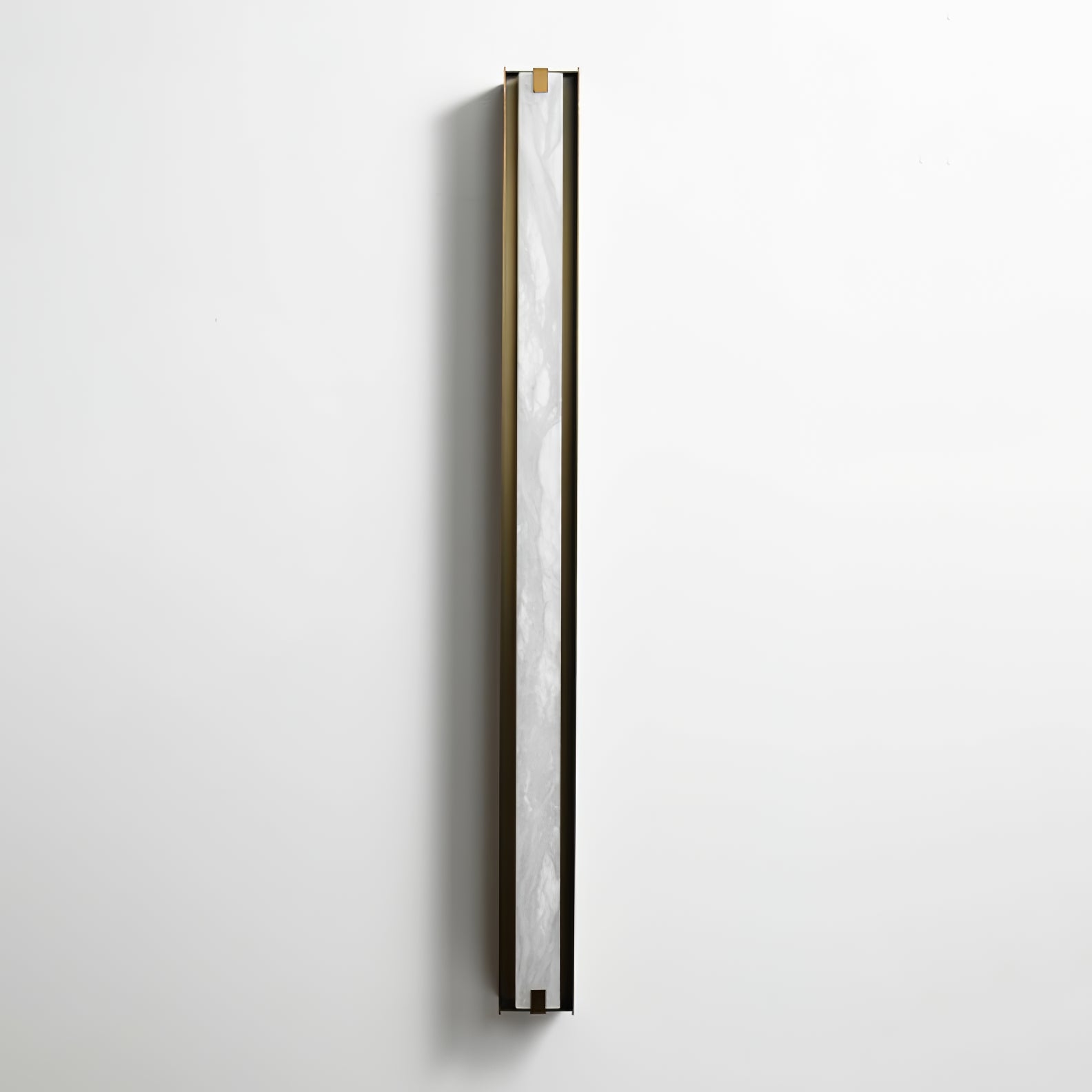 Applique murale moderne Solvi en Albâtre Bronze et blanc