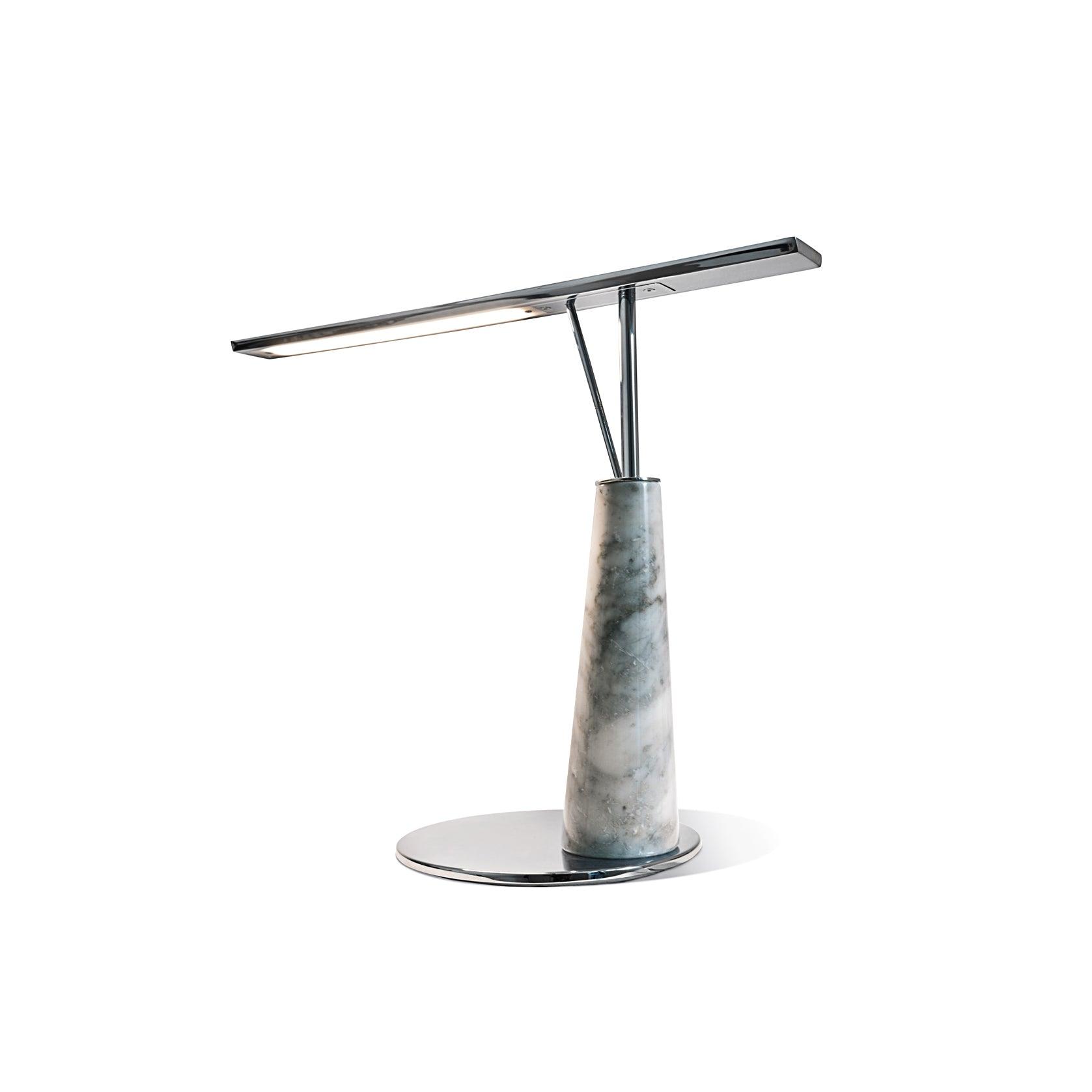 Lampe à poser moderne Volund en Métal, Marbre Nickel satiné
