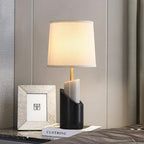 Lampe à poser moderne Hjor en Laiton Noir et blanc