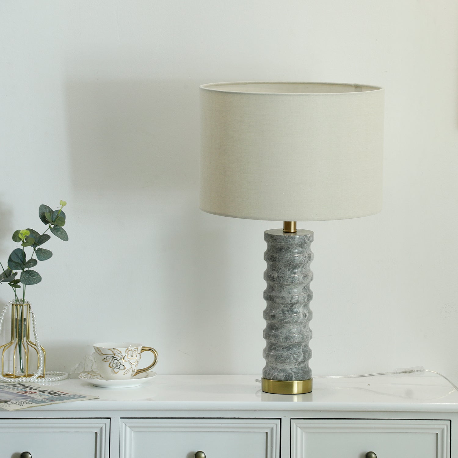 Lampe à poser moderne Folmar en Marbre Gris et blanc