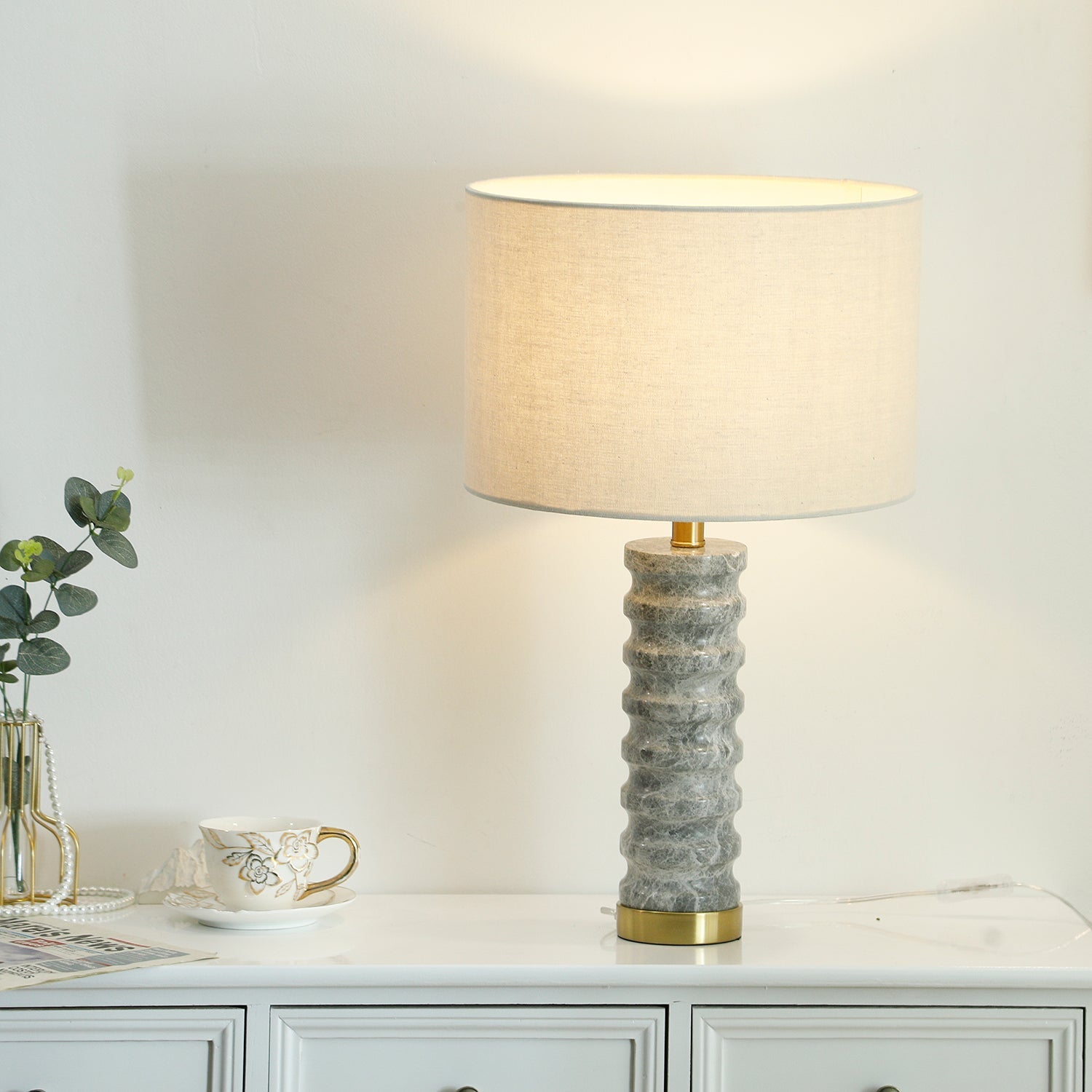 Lampe à poser moderne Folmar en Marbre Gris et blanc