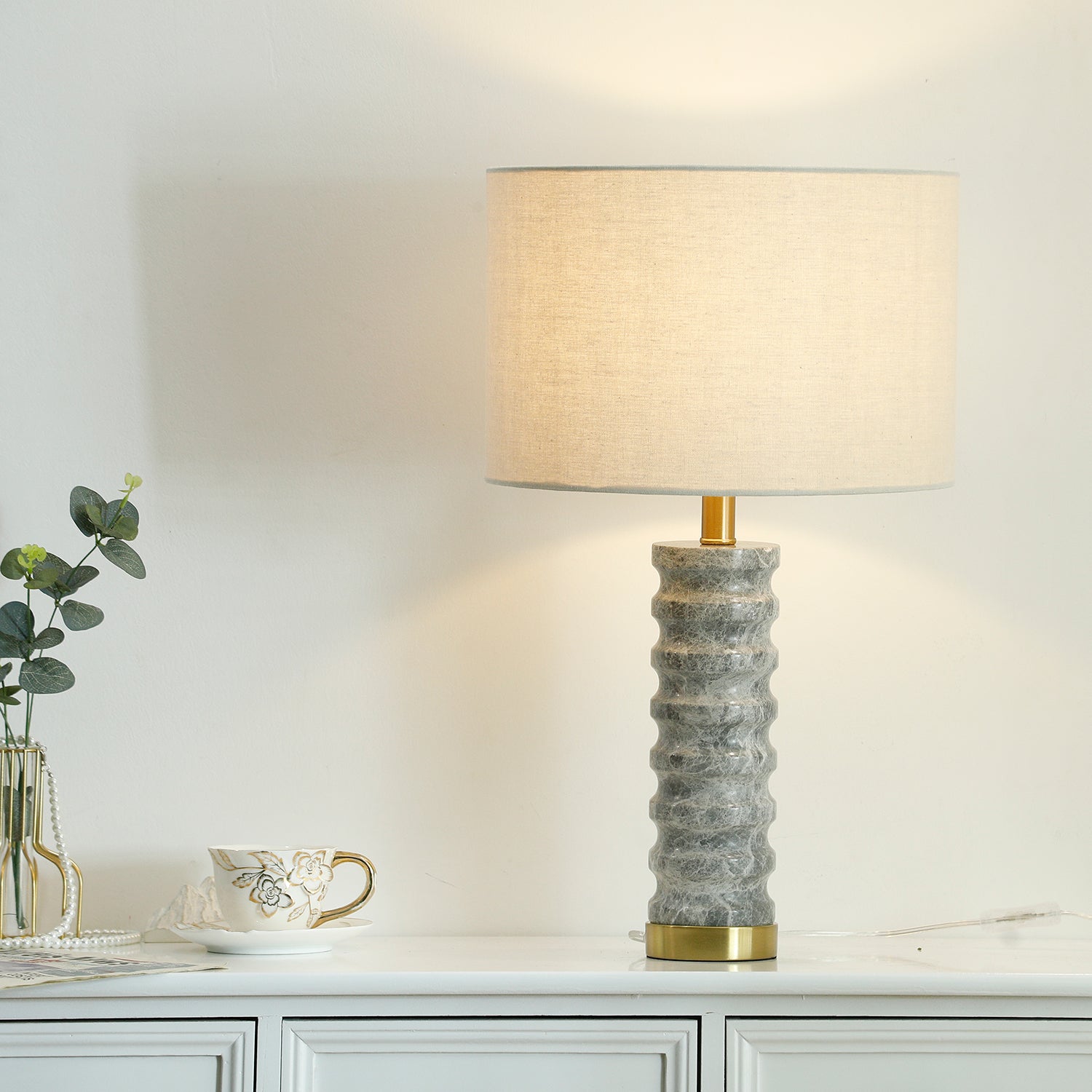Lampe à poser moderne Folmar en Marbre Gris et blanc