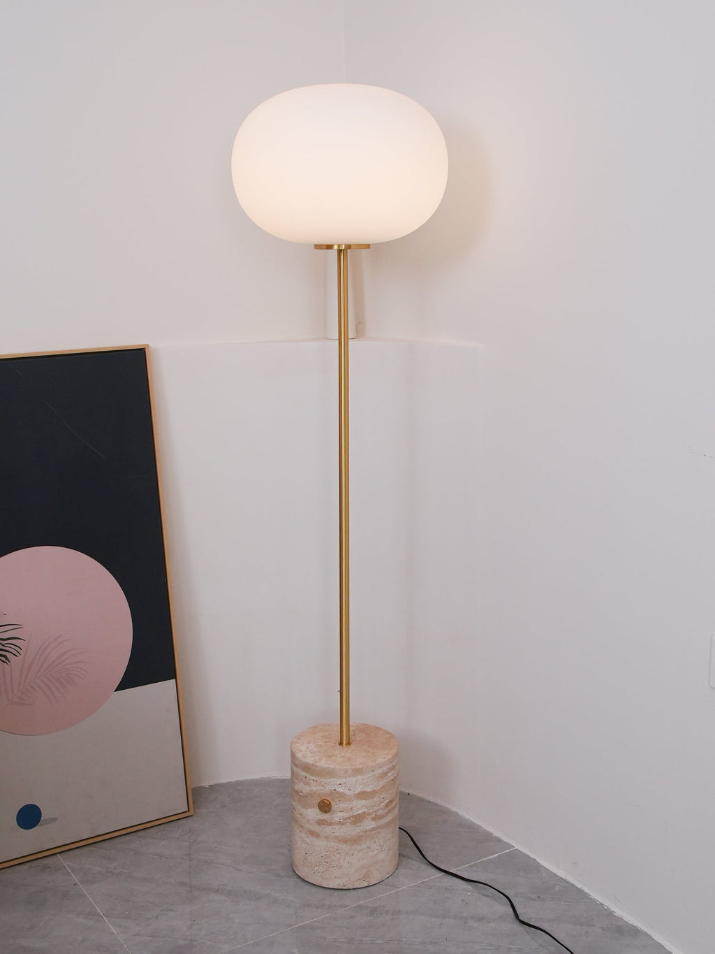 Lampadaire moderne Dren en Travertin Noir et blanc marbre