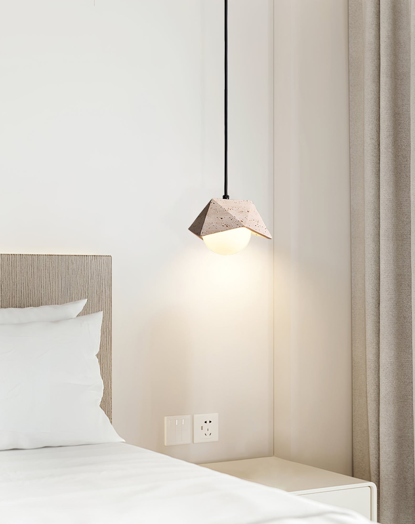 Suspension moderne Frejlif en Travertin jaune et blanc