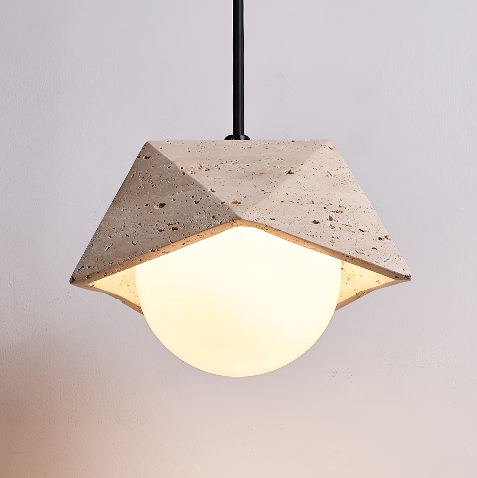 Suspension moderne Frejlif en Travertin jaune et blanc
